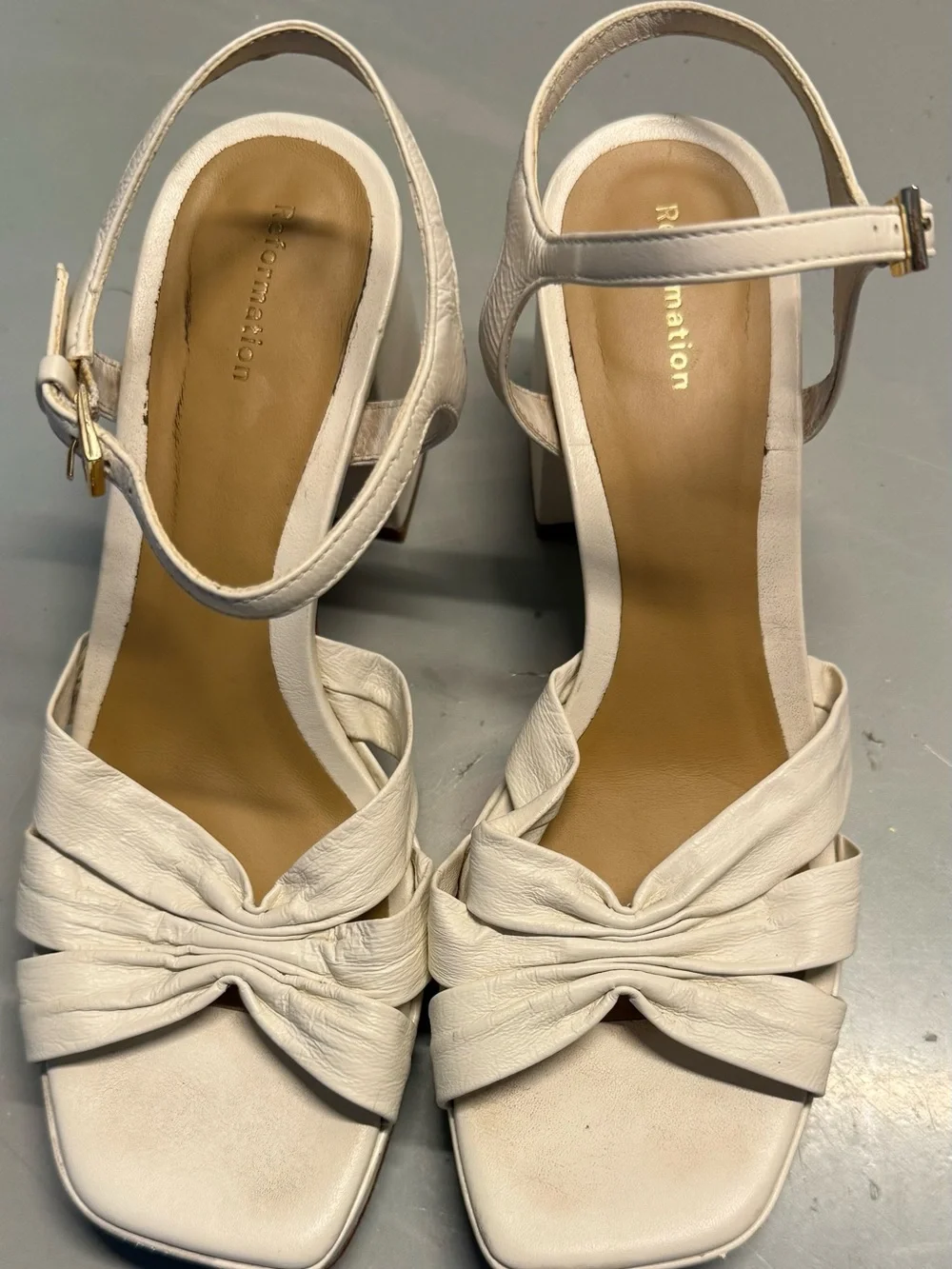 Reformation White Leather Bow Block Heel Platform Sandals Size 7